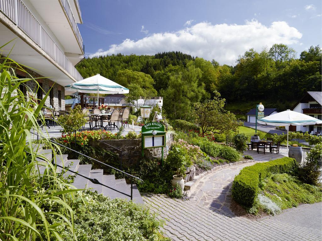 Hotel Haus Kylltal Zendscheid エクステリア 写真
